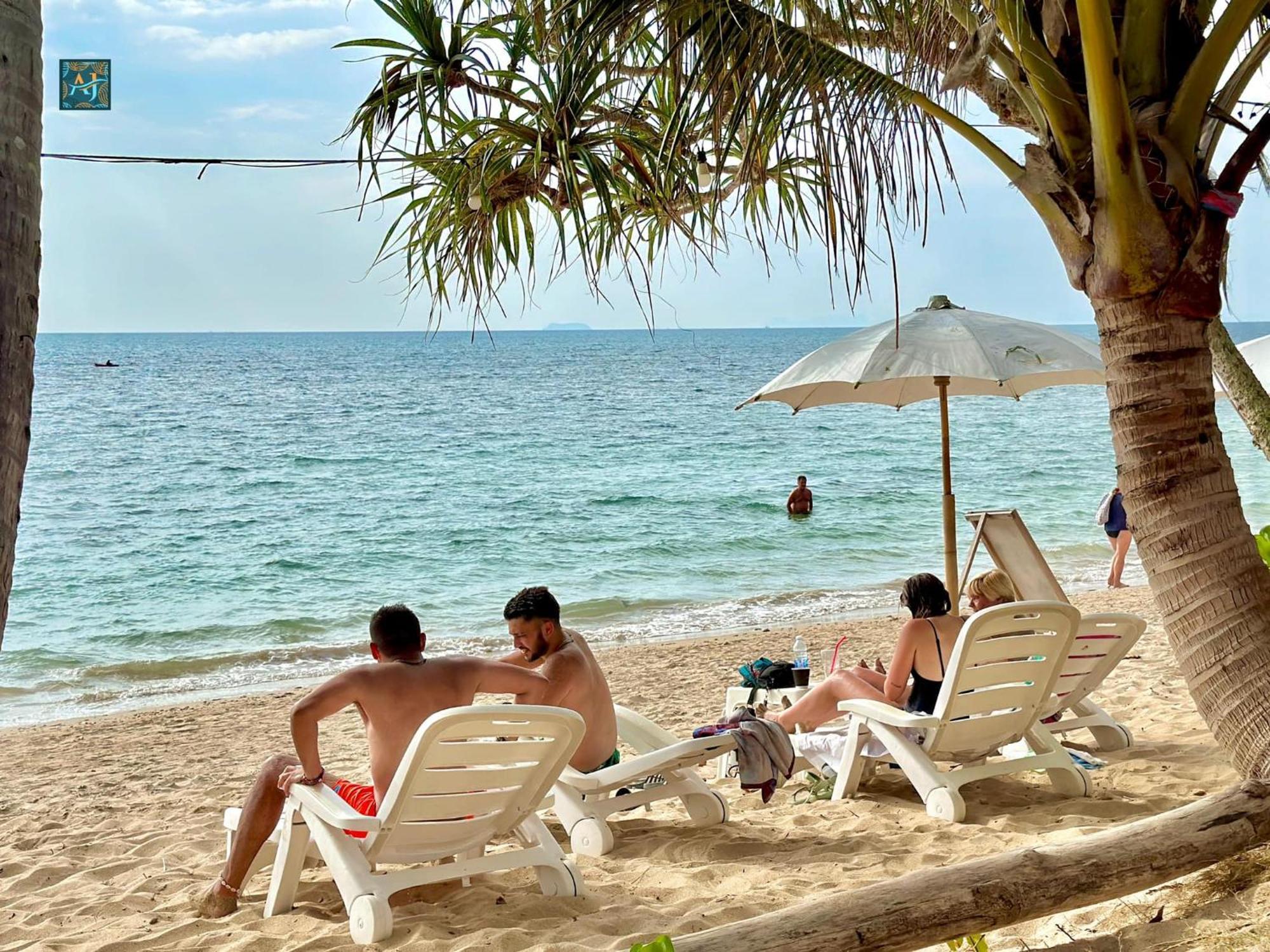 Lanta A&J Klong Khong Beach Ko Lanta Екстериор снимка