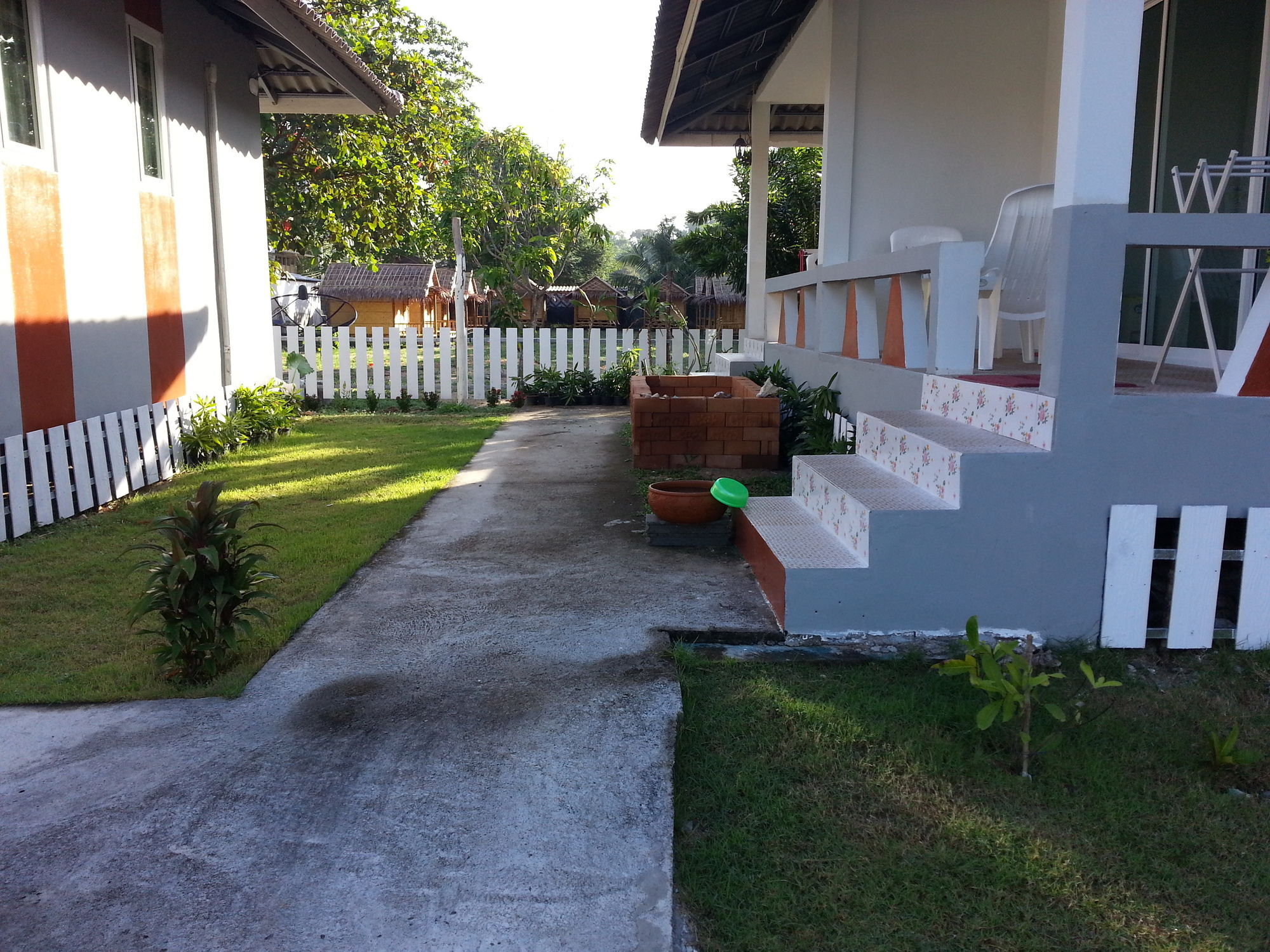 Lanta A&J Klong Khong Beach Ko Lanta Екстериор снимка