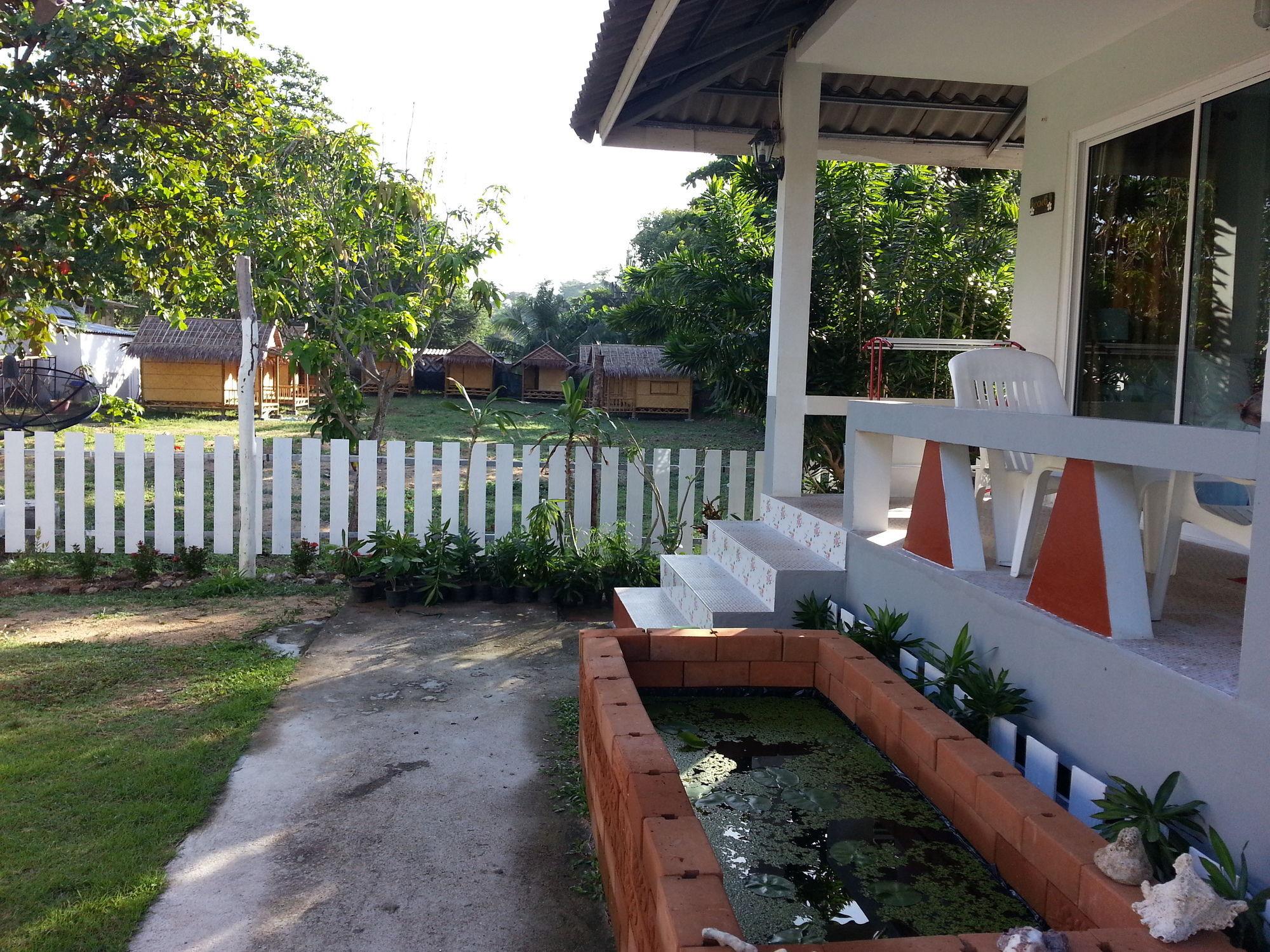 Lanta A&J Klong Khong Beach Ko Lanta Екстериор снимка
